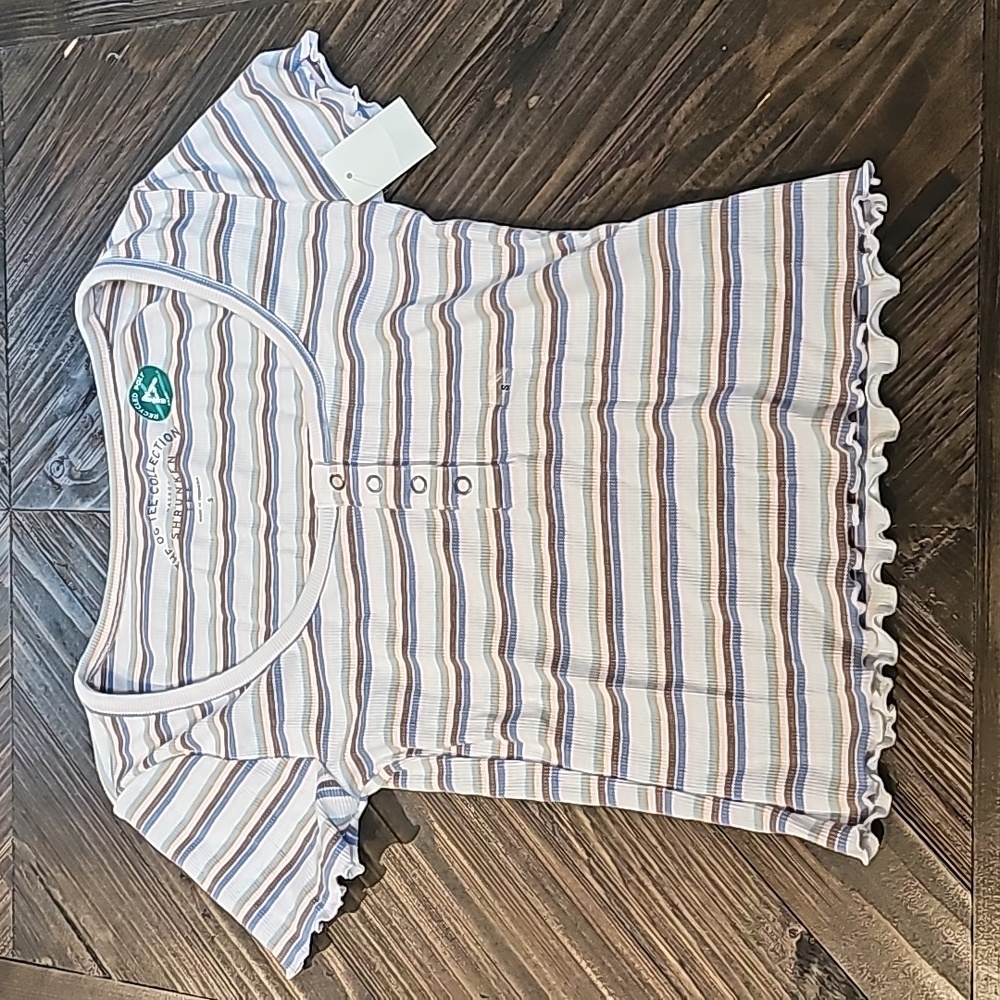 Aeropostale Shrunken Tee Womens Size Small NWT
